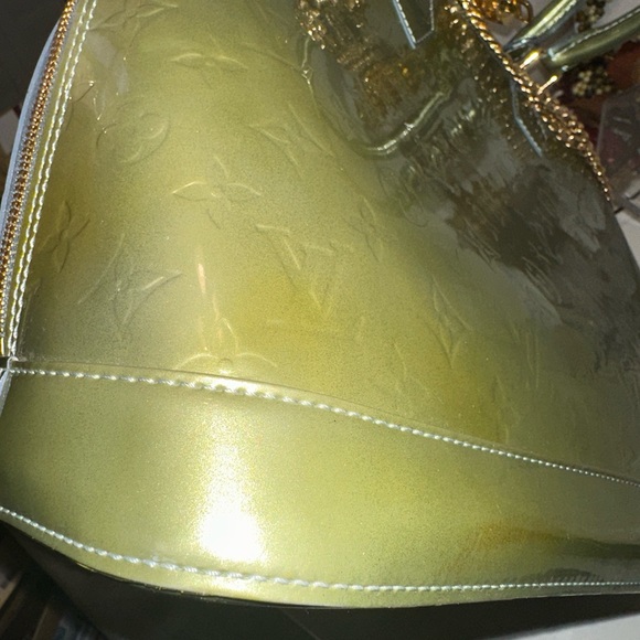 Louis Vuitton Alma GM Vernis Green Apple Givre AS IS - Picture 12 of 15